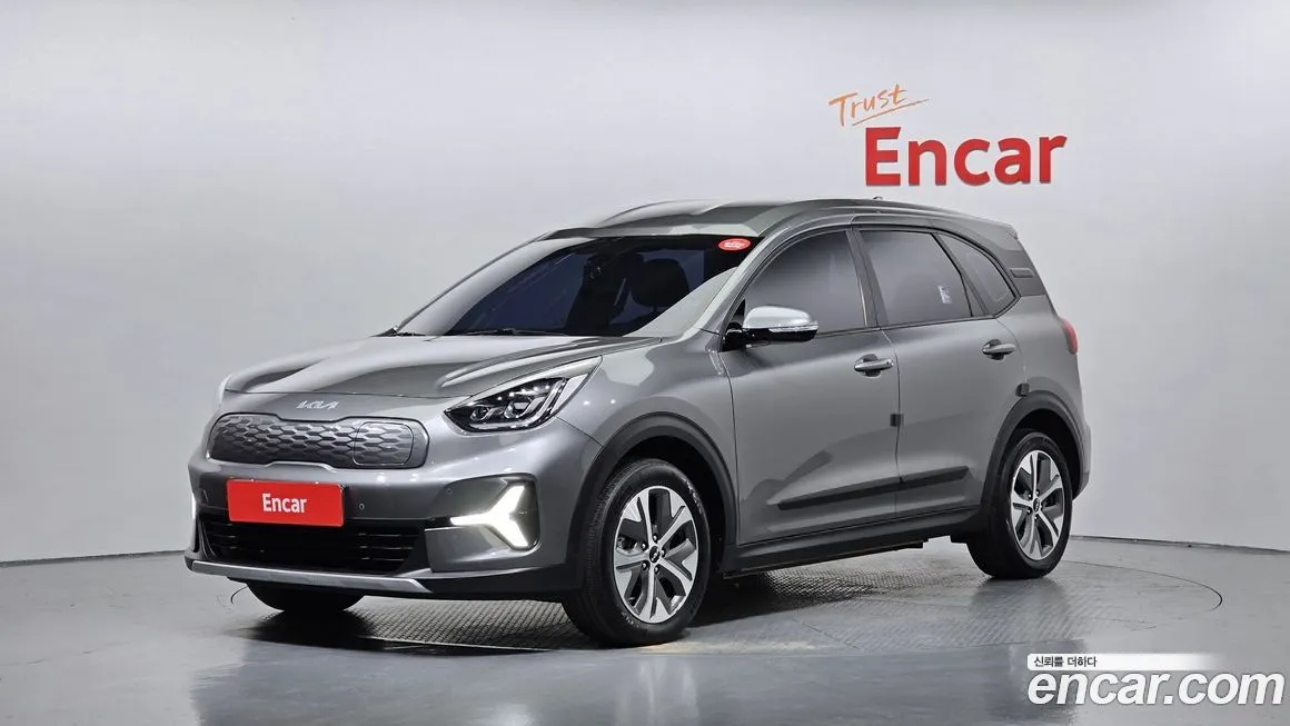 Kia Niro — фото 1