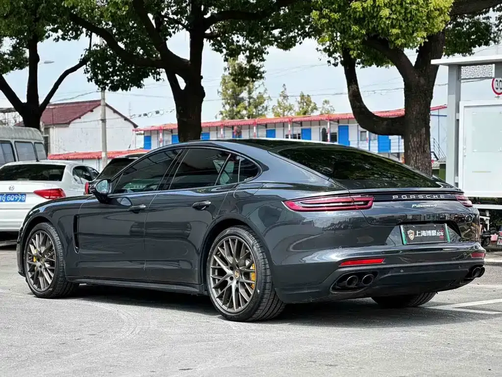 Porsche Panamera Hybrid — фото 6