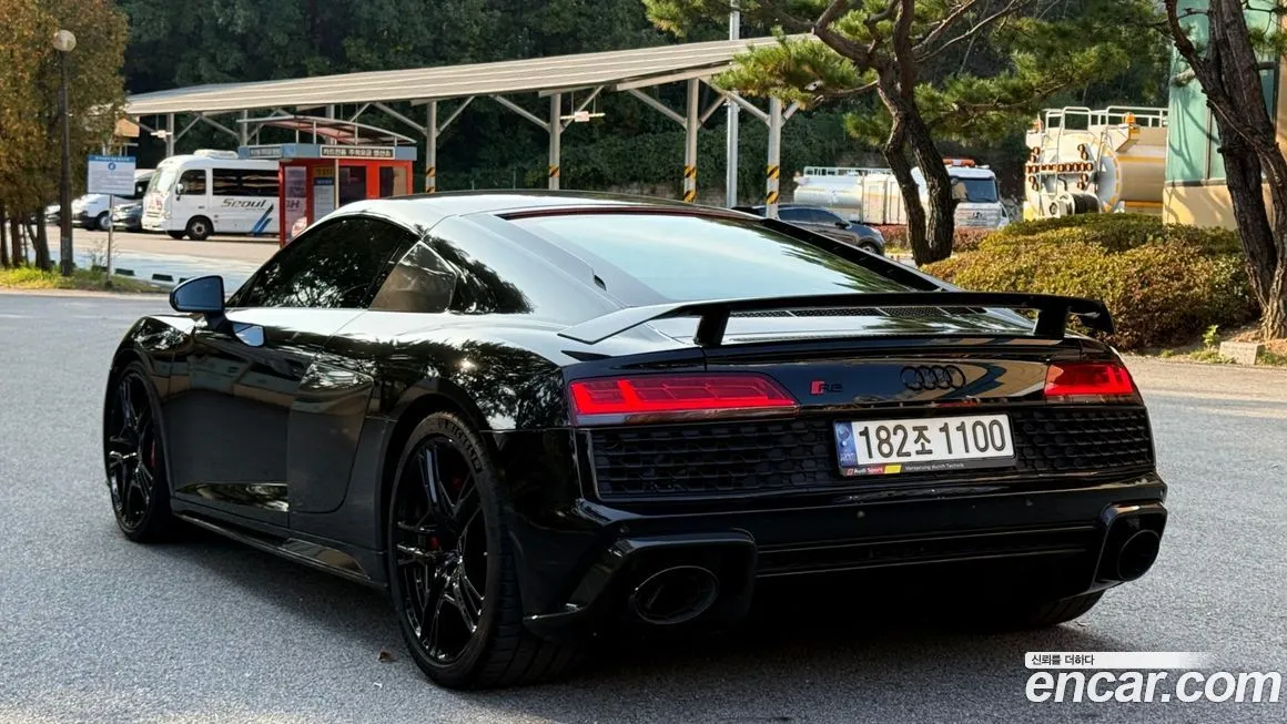 Audi R8 — фото 3