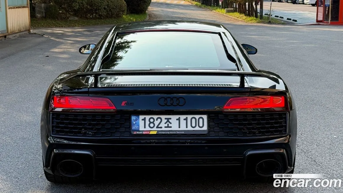 Audi R8 — фото 4