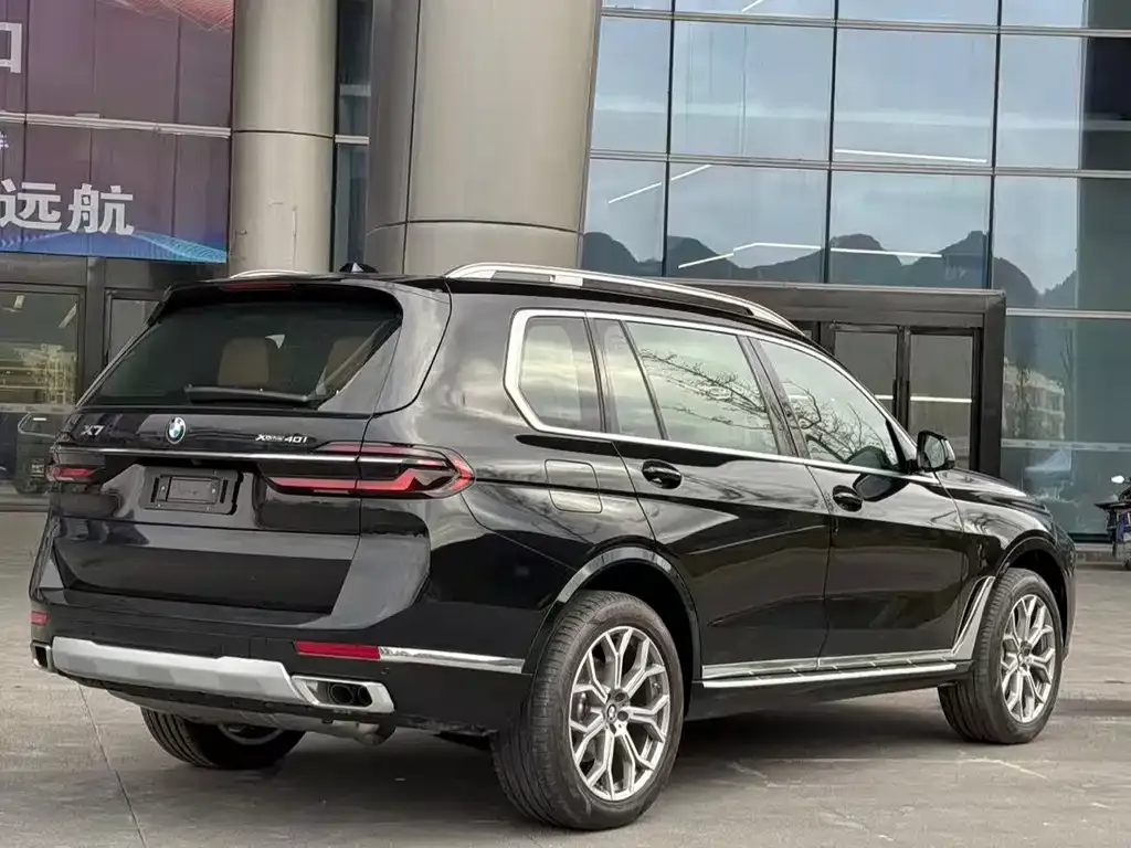 BMW X7 — фото 8