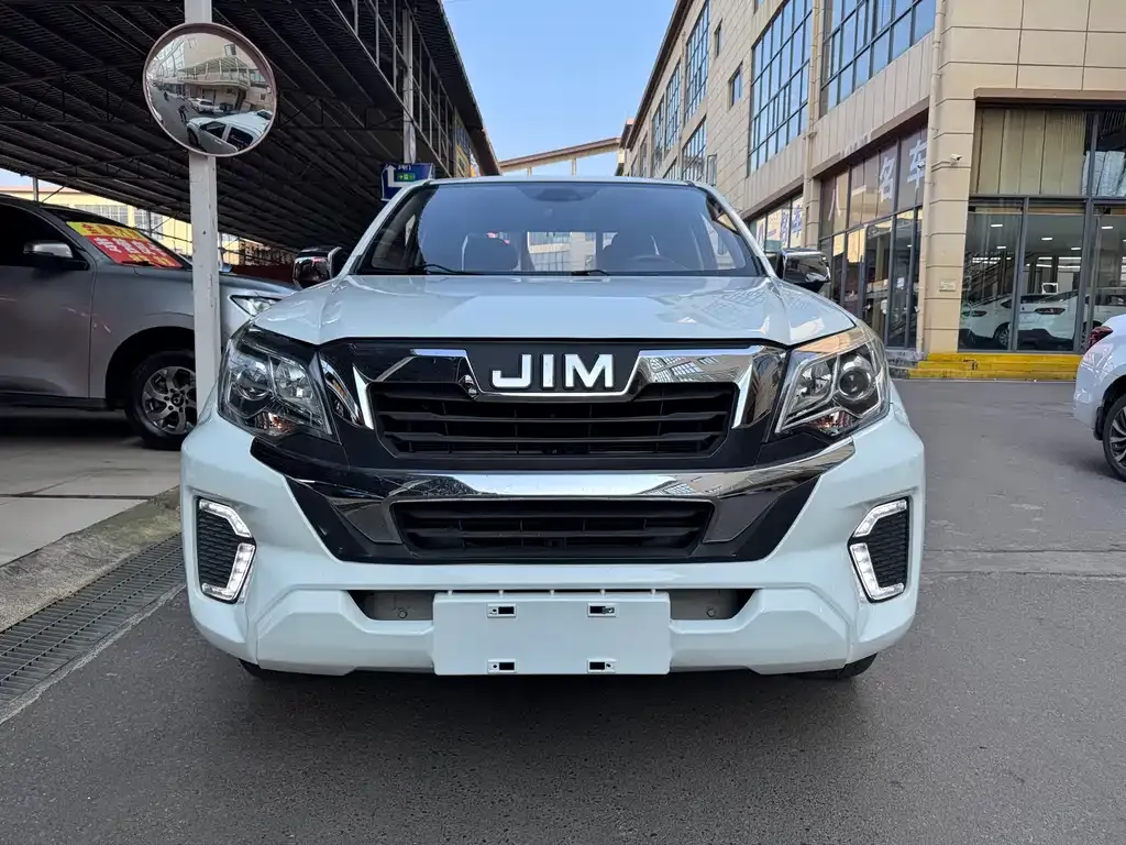 Isuzu RE-MAX — фото 2