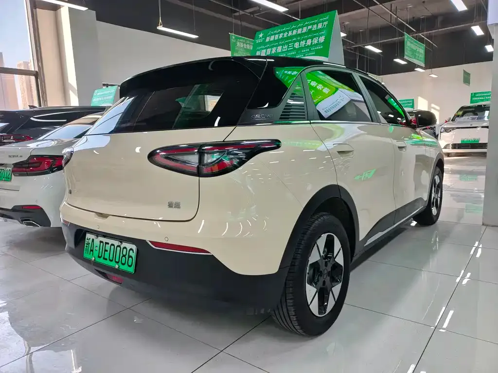 Geely Starburst — фото 9