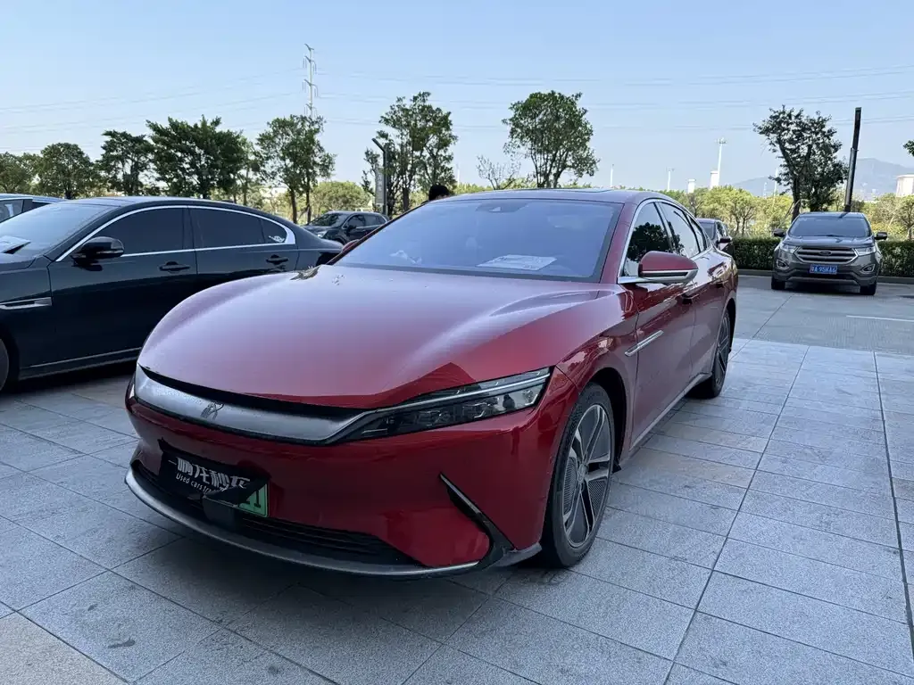 BYD Han — фото 1