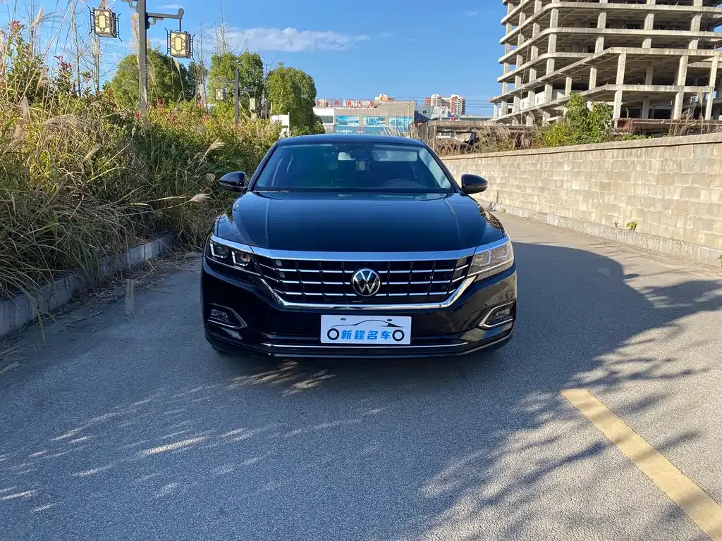 Volkswagen Passat — фото 2