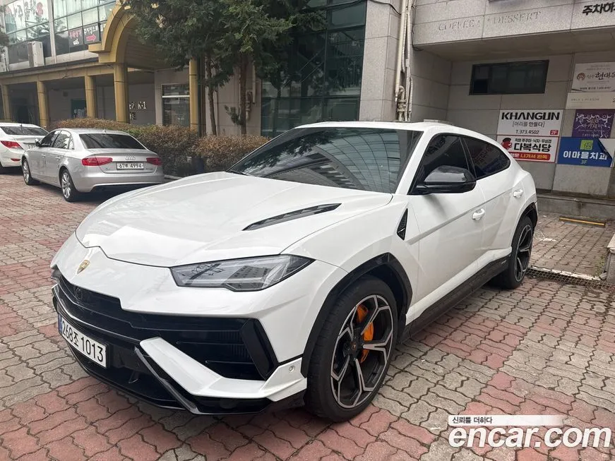 Lamborghini Urus — фото 2
