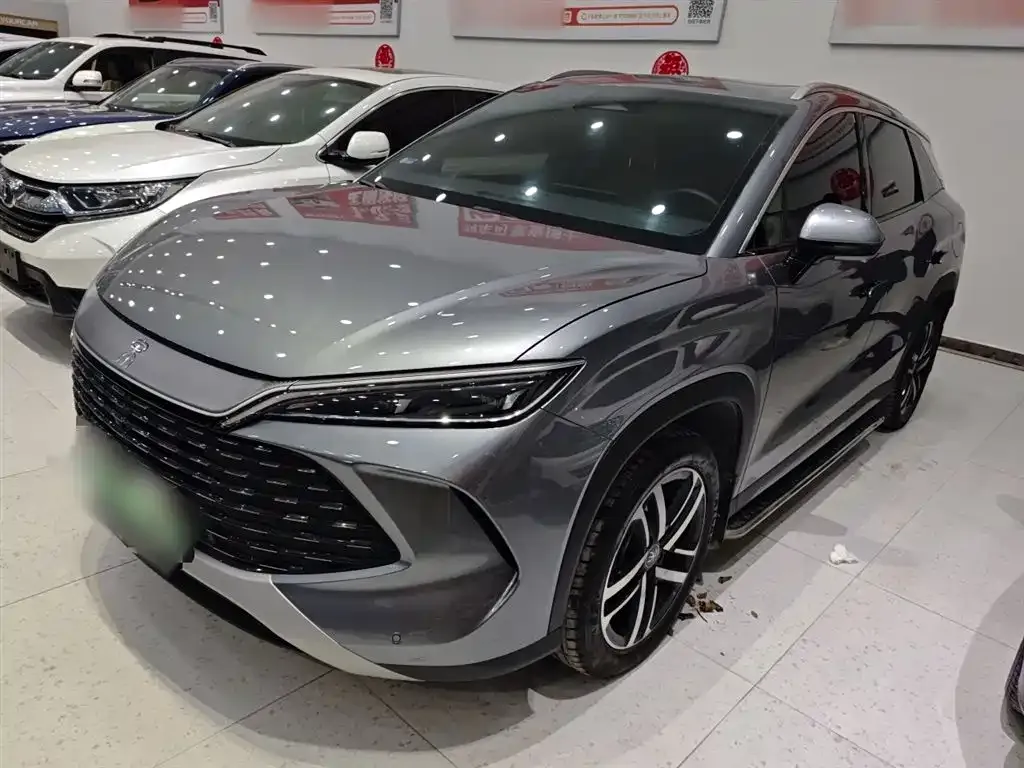 BYD L DM-i — фото 1