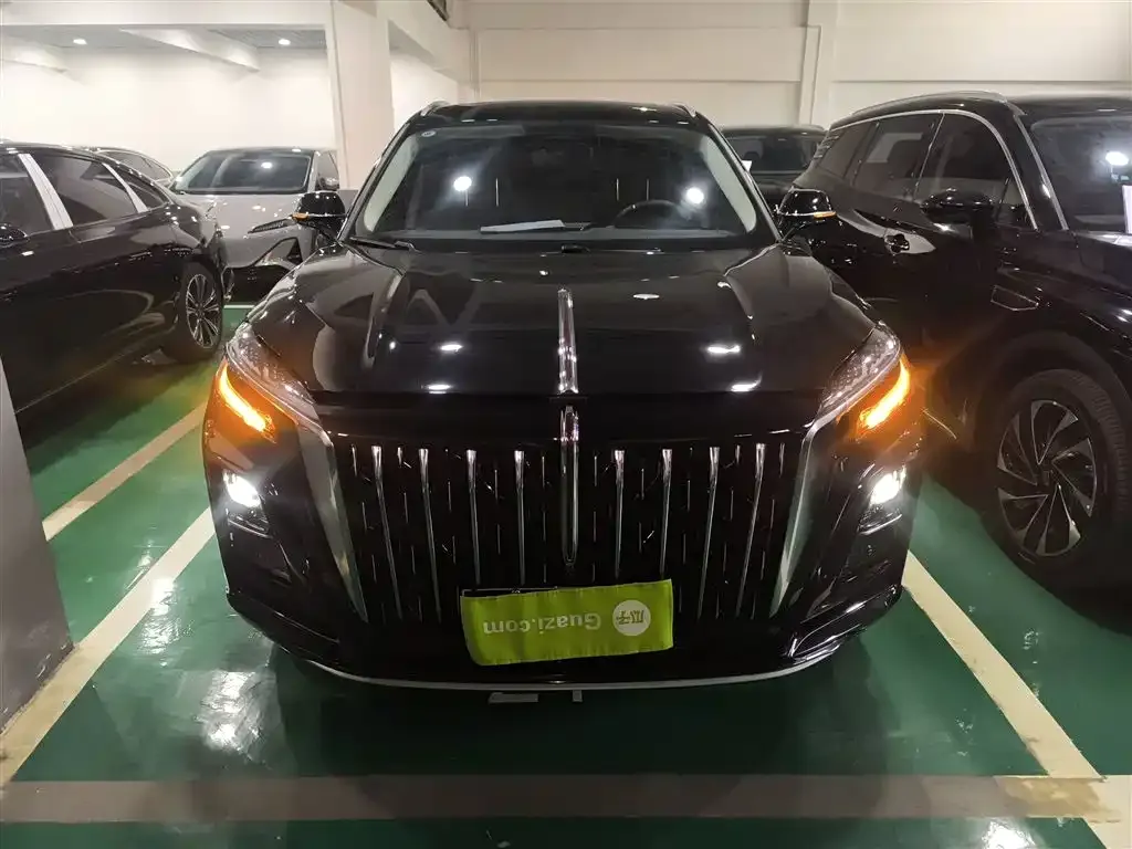 Hongqi HS3 PHEV — фото 3