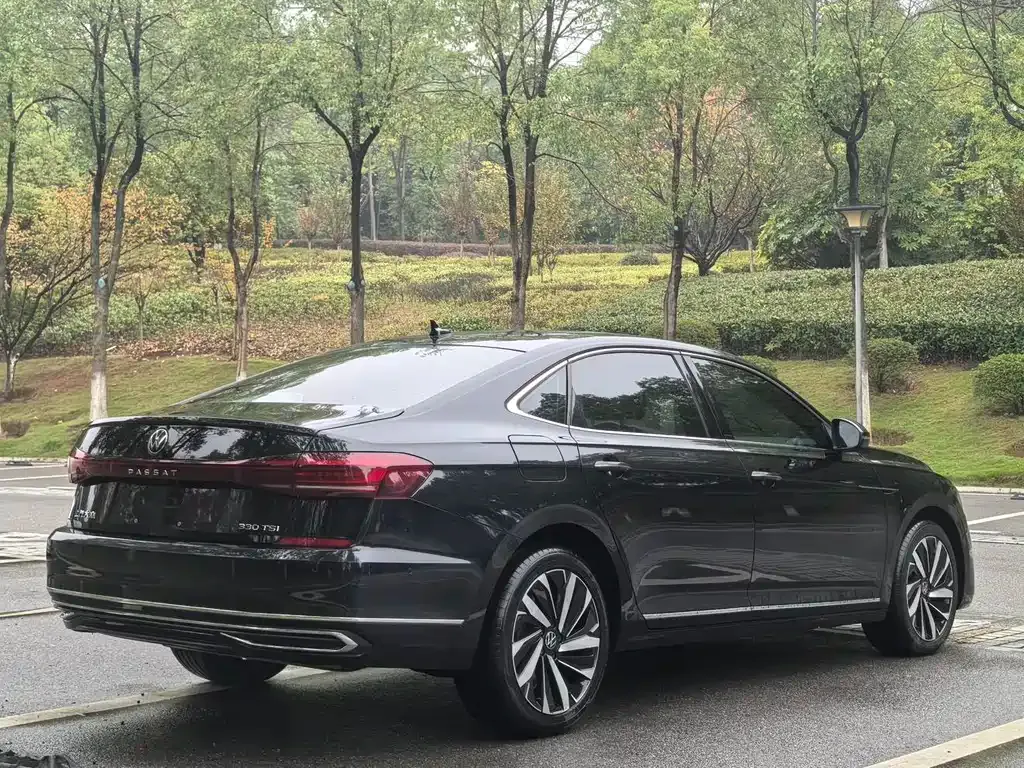 Volkswagen Passat — фото 4