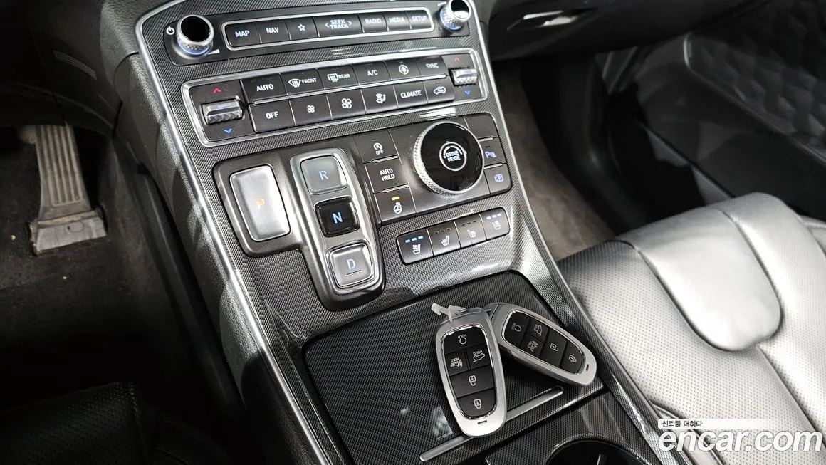 Hyundai Santafe — фото 9