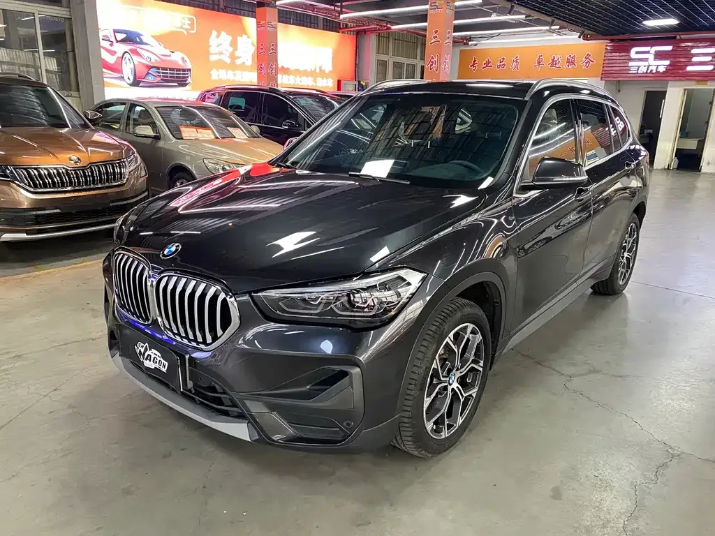 BMW X1 — фото 1