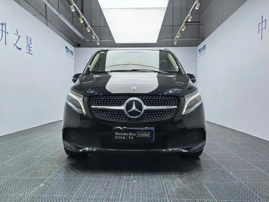 Mercedes-Benz V-Class — фото 2