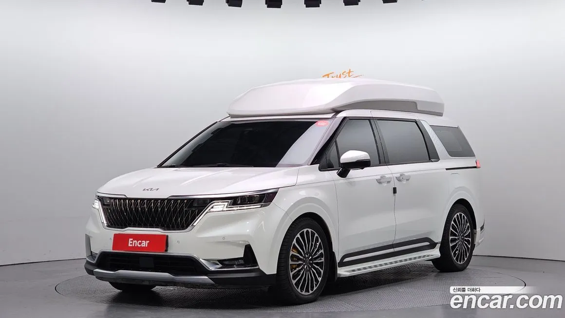 Kia Carnival — фото 1