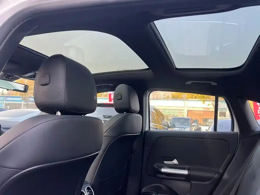 Mercedes-Benz GLA — фото 10