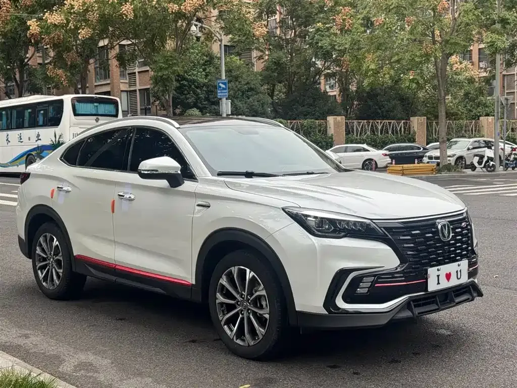 Changan CS85 COUPE — фото 3