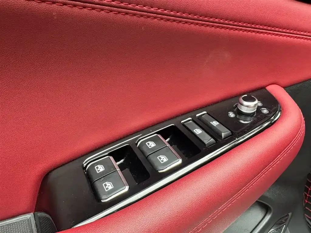 Changan CS85 COUPE — фото 8