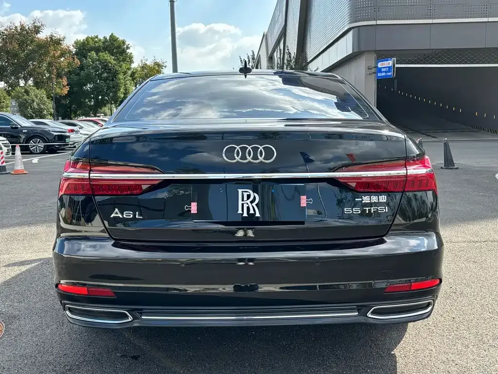 Audi A6L — фото 7