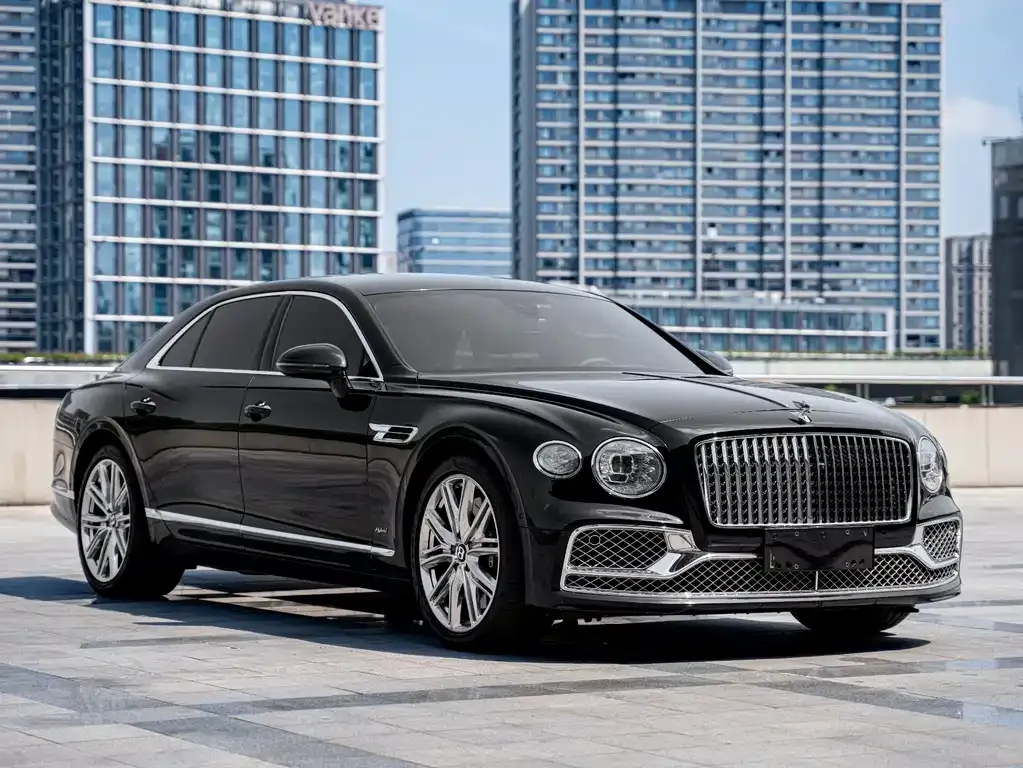 Bentley Flying Spur PHEV — фото 6