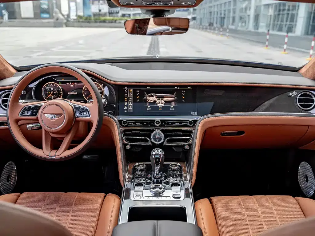 Bentley Flying Spur PHEV — фото 7