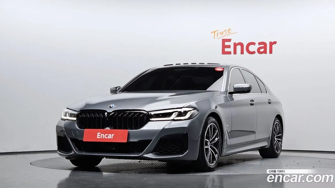 BMW 5-Series — фото 1
