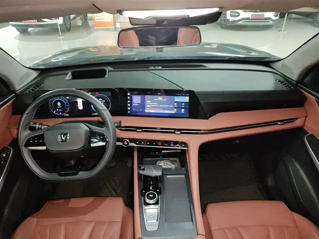 Changan CS75PLUS — фото 10