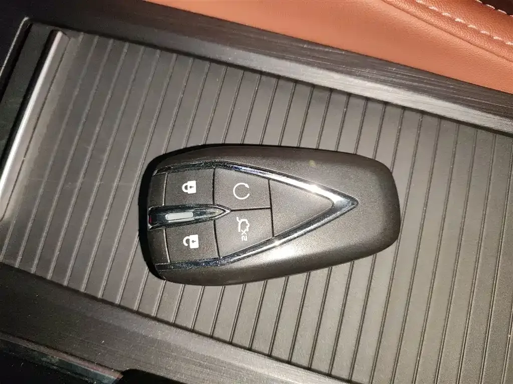 Changan CS75PLUS — фото 9