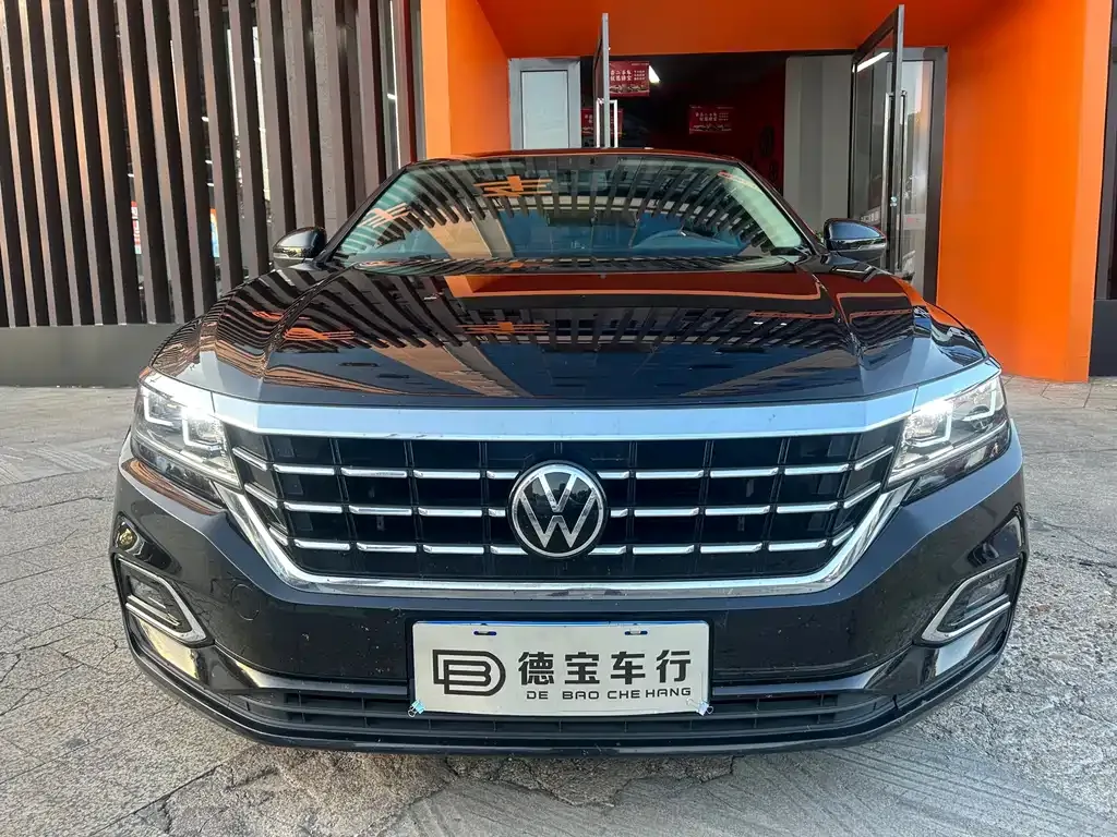 Volkswagen Passat — фото 2