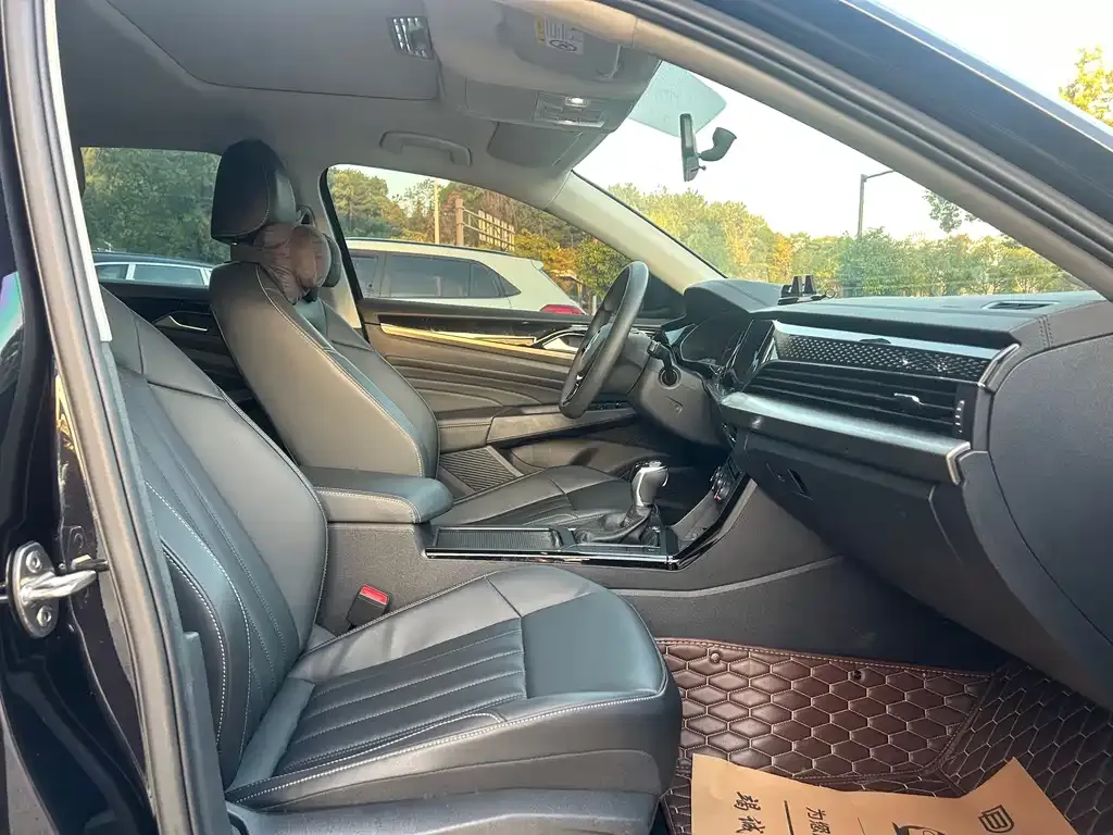 Volkswagen Passat — фото 6