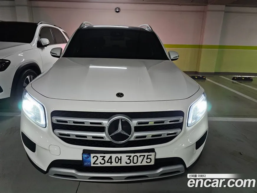 Mercedes-Benz GLB-Class — фото 1