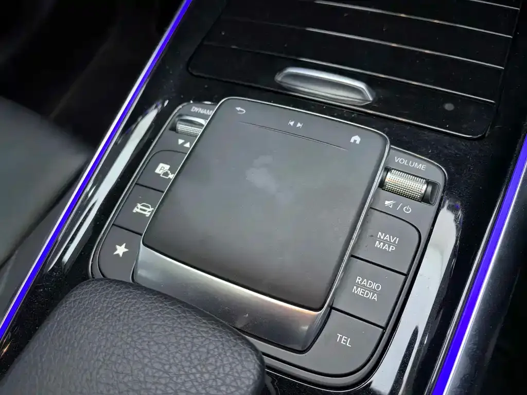 Mercedes-Benz GLA — фото 10