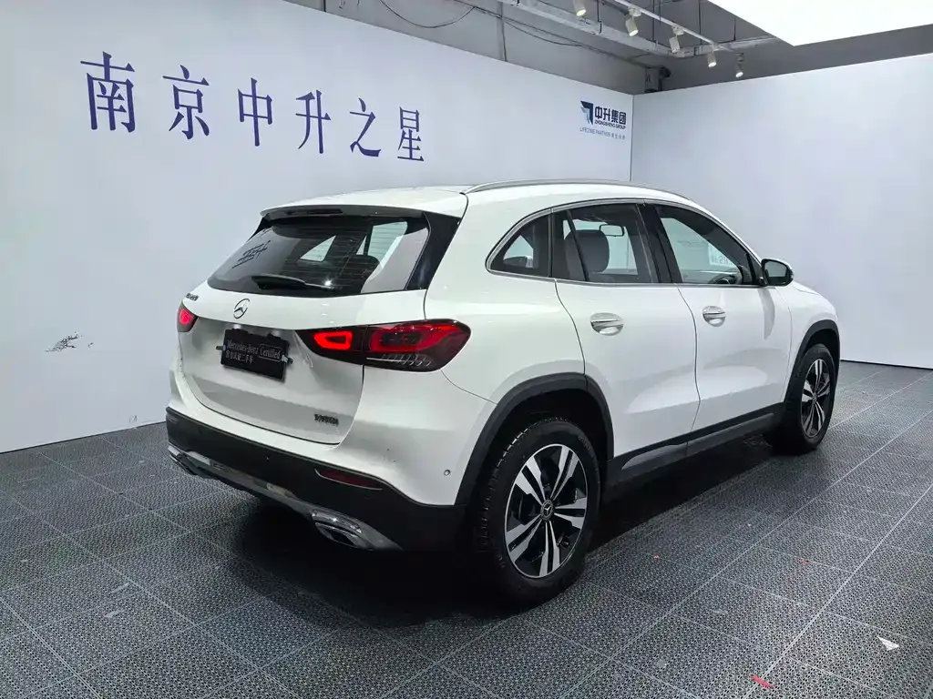 Mercedes-Benz GLA — фото 6