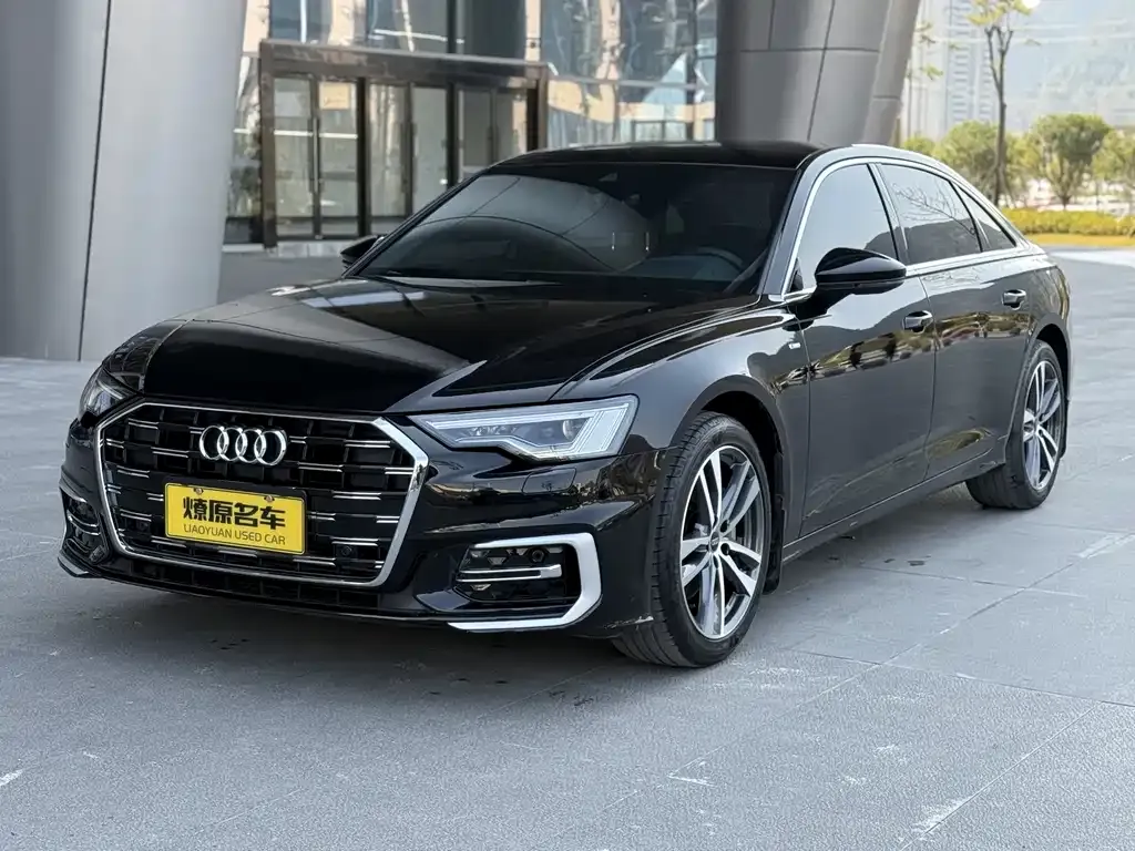 Audi A6L — фото 1