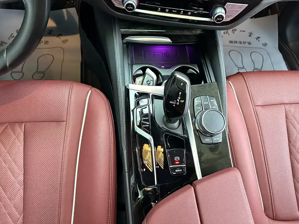 BMW 5 Series — фото 10
