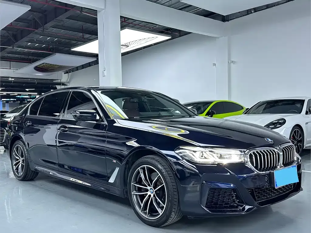 BMW 5 Series — фото 3