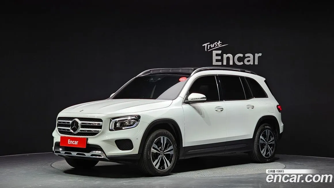 Mercedes-Benz GLB-Class — фото 1