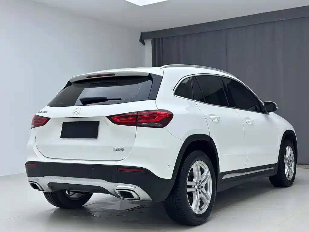 Mercedes-Benz GLA — фото 7