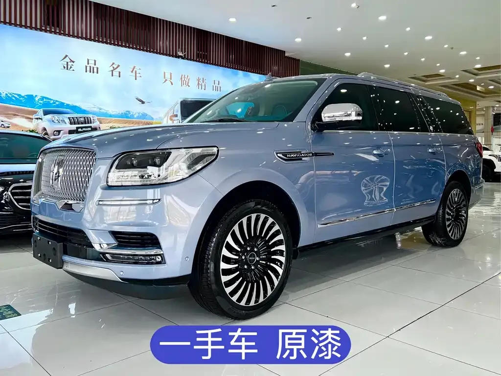 Lincoln Navigator — фото 1