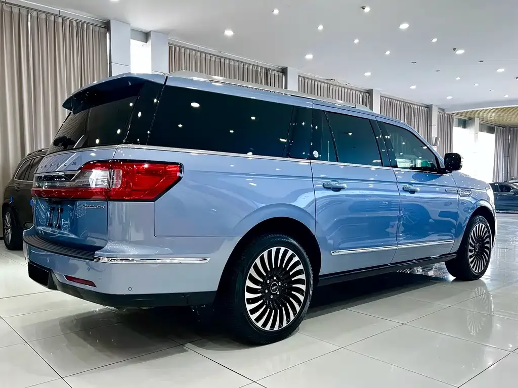 Lincoln Navigator — фото 4