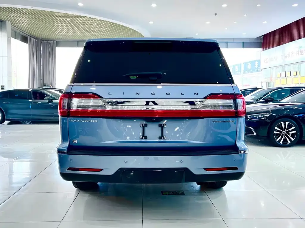 Lincoln Navigator — фото 6
