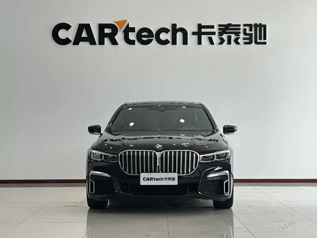 BMW 7 Series — фото 2