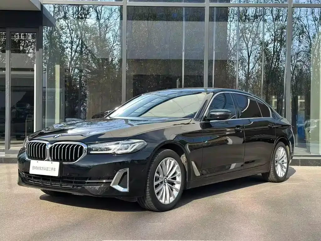 BMW 5 Series — фото 1