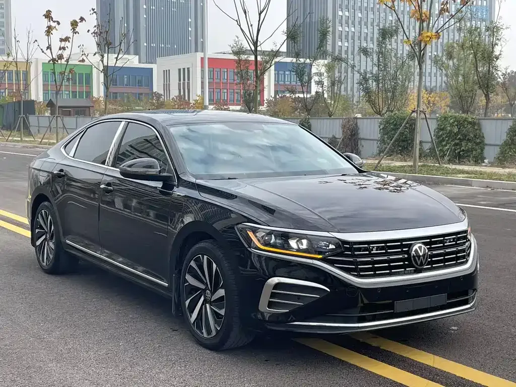 Volkswagen Passat — фото 3