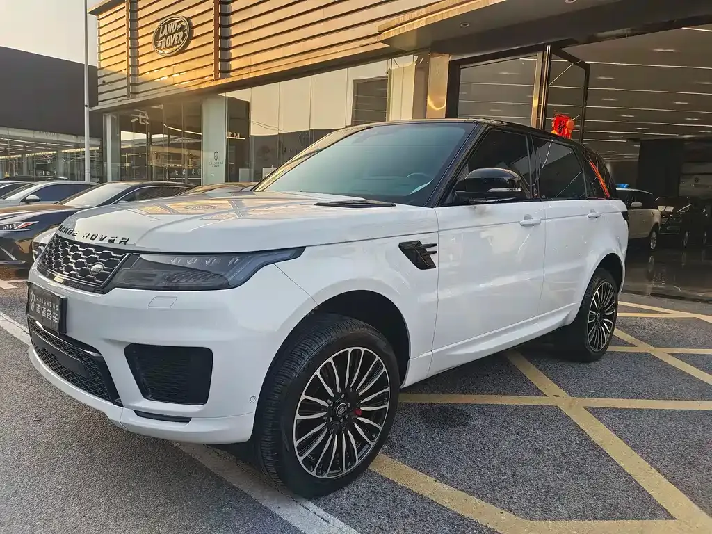 Land Rover Sport — фото 1