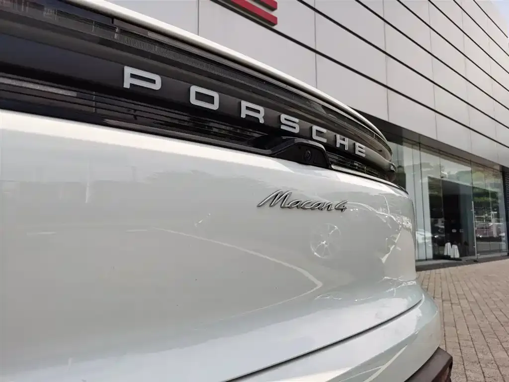 Porsche Macan EV — фото 6