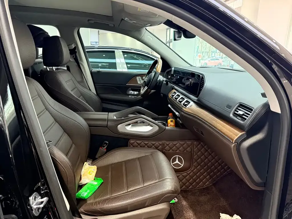 Mercedes-Benz GLS — фото 7