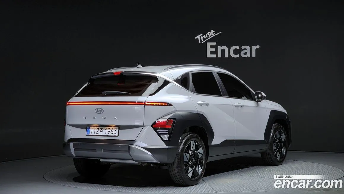 Hyundai Kona — фото 2