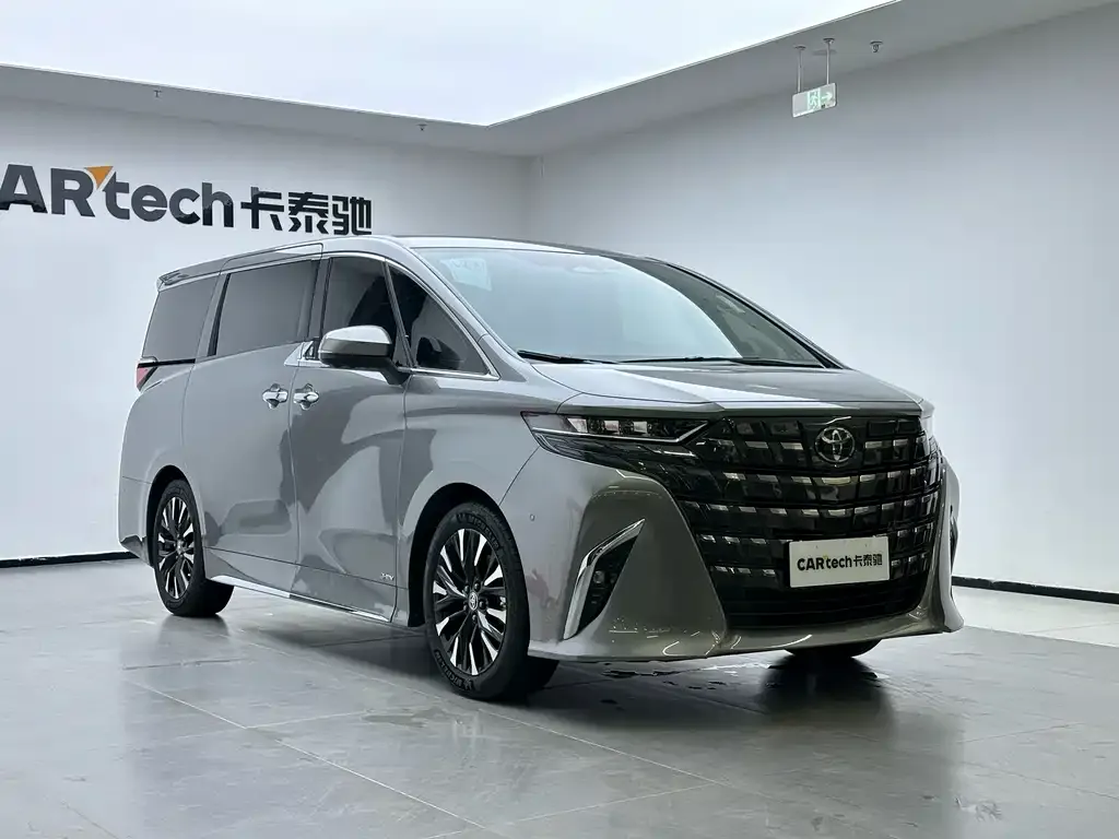 Toyota Alphard — фото 8