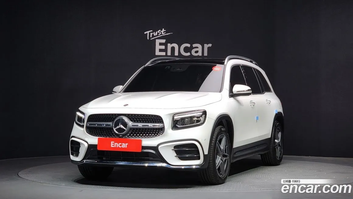 Mercedes-Benz GLB-Class — фото 1