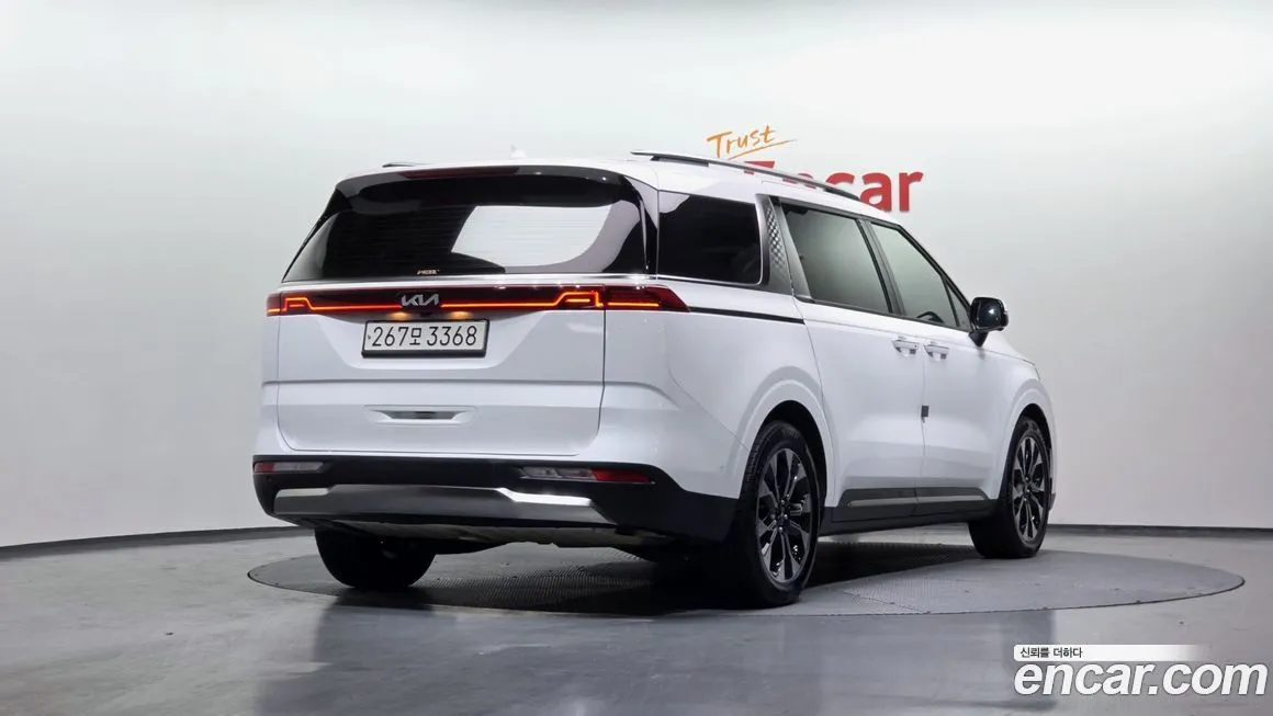 Kia Carnival — фото 2
