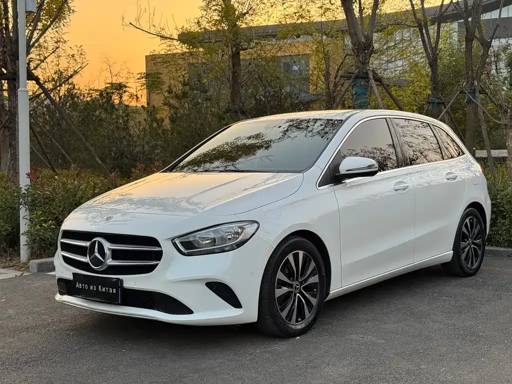 Mercedes-Benz B-Class — фото 1